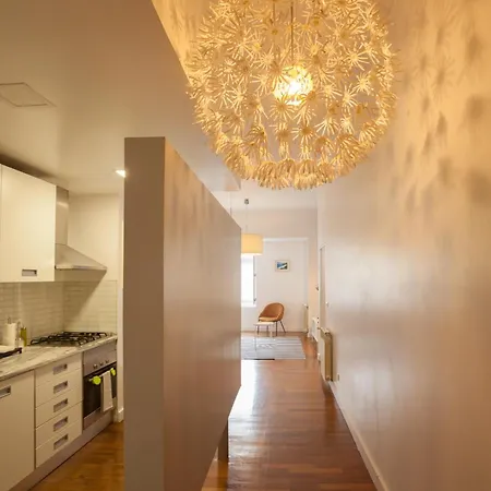 Misha's Place At Bairro Alto! Apartment *