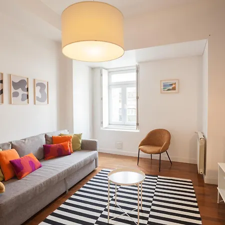 Misha's Place At Bairro Alto! Apartman