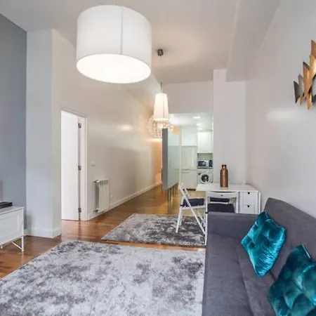 Misha's Place At Bairro Alto! Apartman *