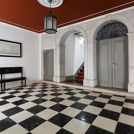 Misha's Place At Bairro Alto! Apartament *