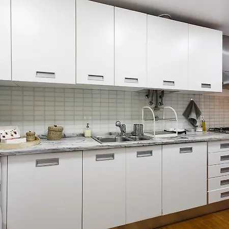 Апартаменты Misha's Place At Bairro Alto! Лиссабон